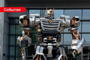 30-летие Foton стало отличным поводом не только для праздника, но и для большой профессиональной поездки в Пекин. Представители компании и российские эксплуатанты коммерческой техники смогли увидеть производство изнутри, протестировать новую линейку Foton Galaxus, посетить инновационные лаборатории и обсудить будущее отрасли с инженерами и специалистами бренда. 